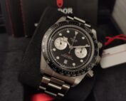 Tudor Black Bay Chrono 79360N Cadran noir en excellent état full set de 2024