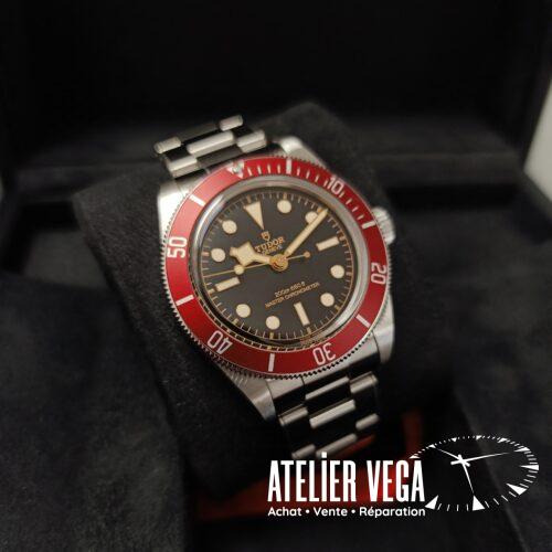 Tudor Black Bay 41 Lunette Rouge Bracelet acier 3 mailles en excellent état de 2023