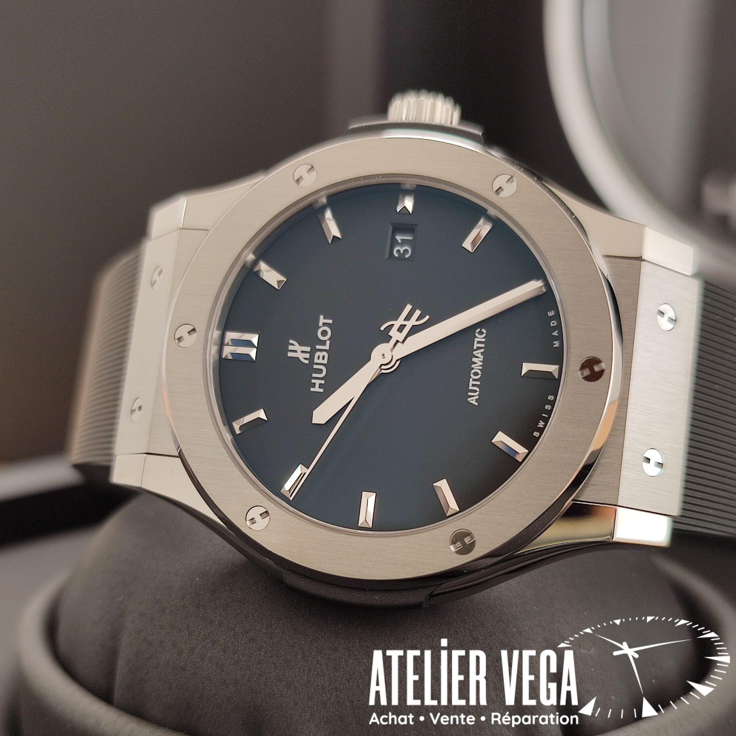 Hublot Classic Fusion Titanium 42mm Jamais portée de 2025