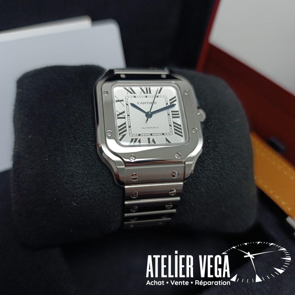 Santos de Cartier Medium de 2024 en excellent état full set