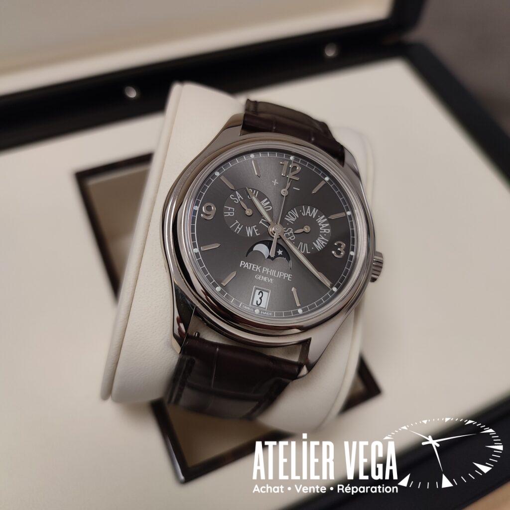 Patek Philippe Annual Calendar 5146G de 2013 en excellent état
