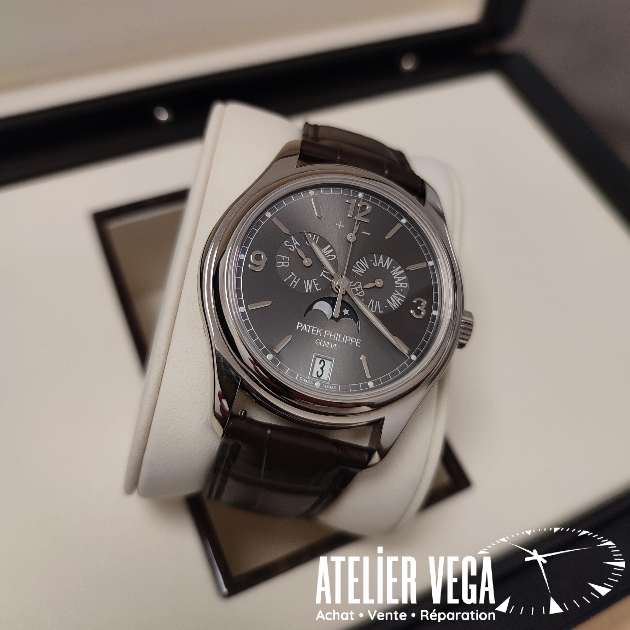 Patek Philippe Annual Calendar 5146G de 2013 en excellent état