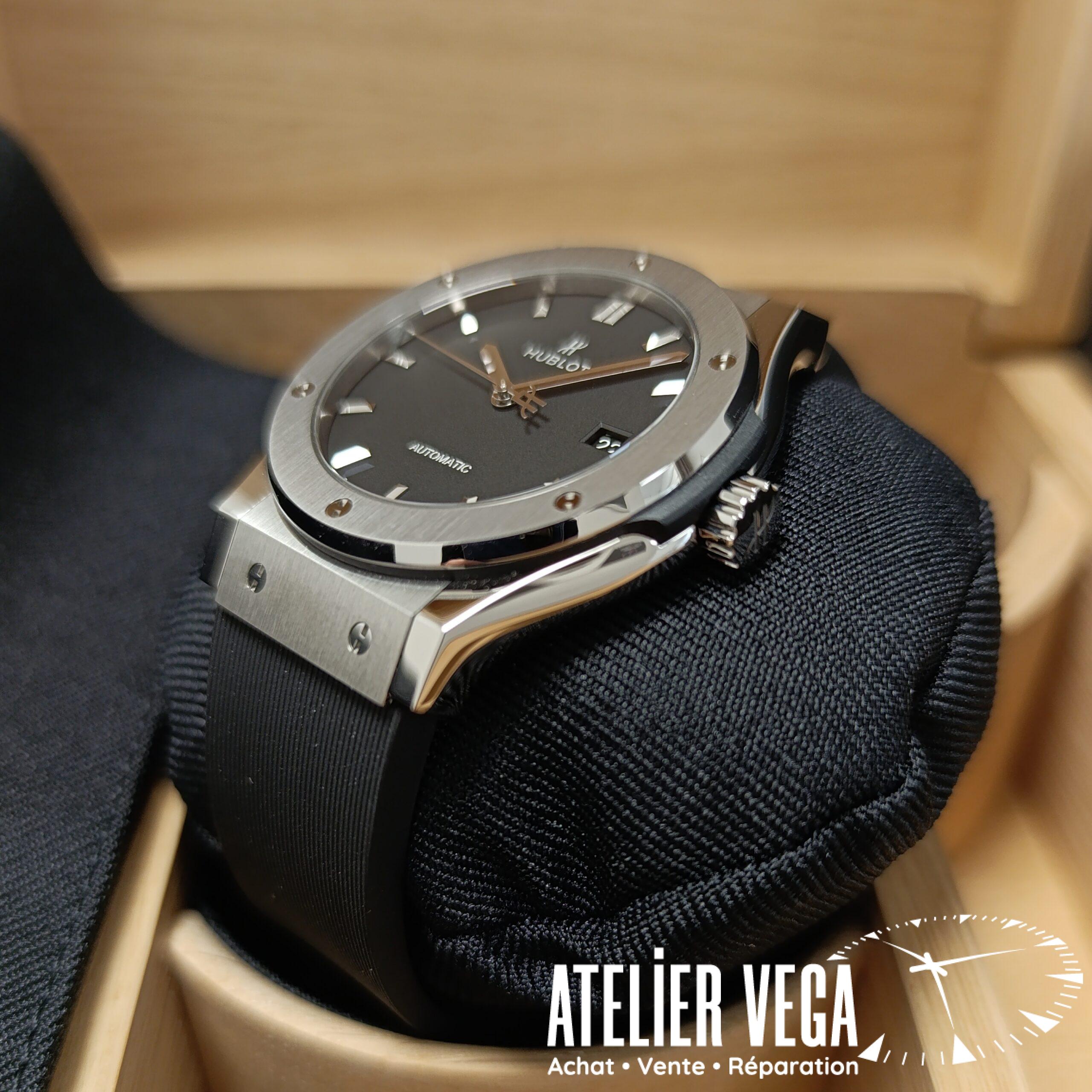 Hublot Classic Fusion Titanium 42mm – Image 4