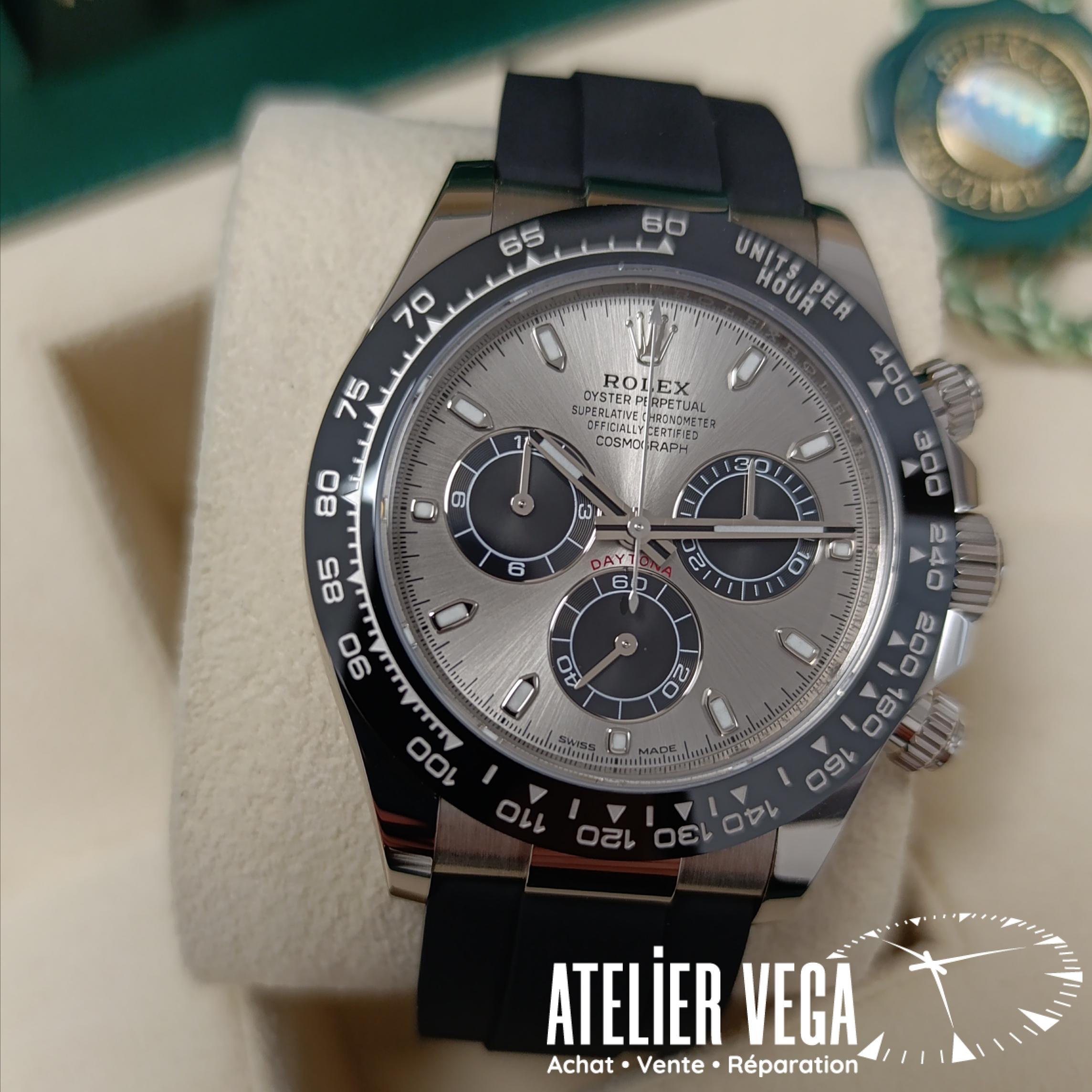 Rolex Daytona 116519LN de 2021 en très bon état full set