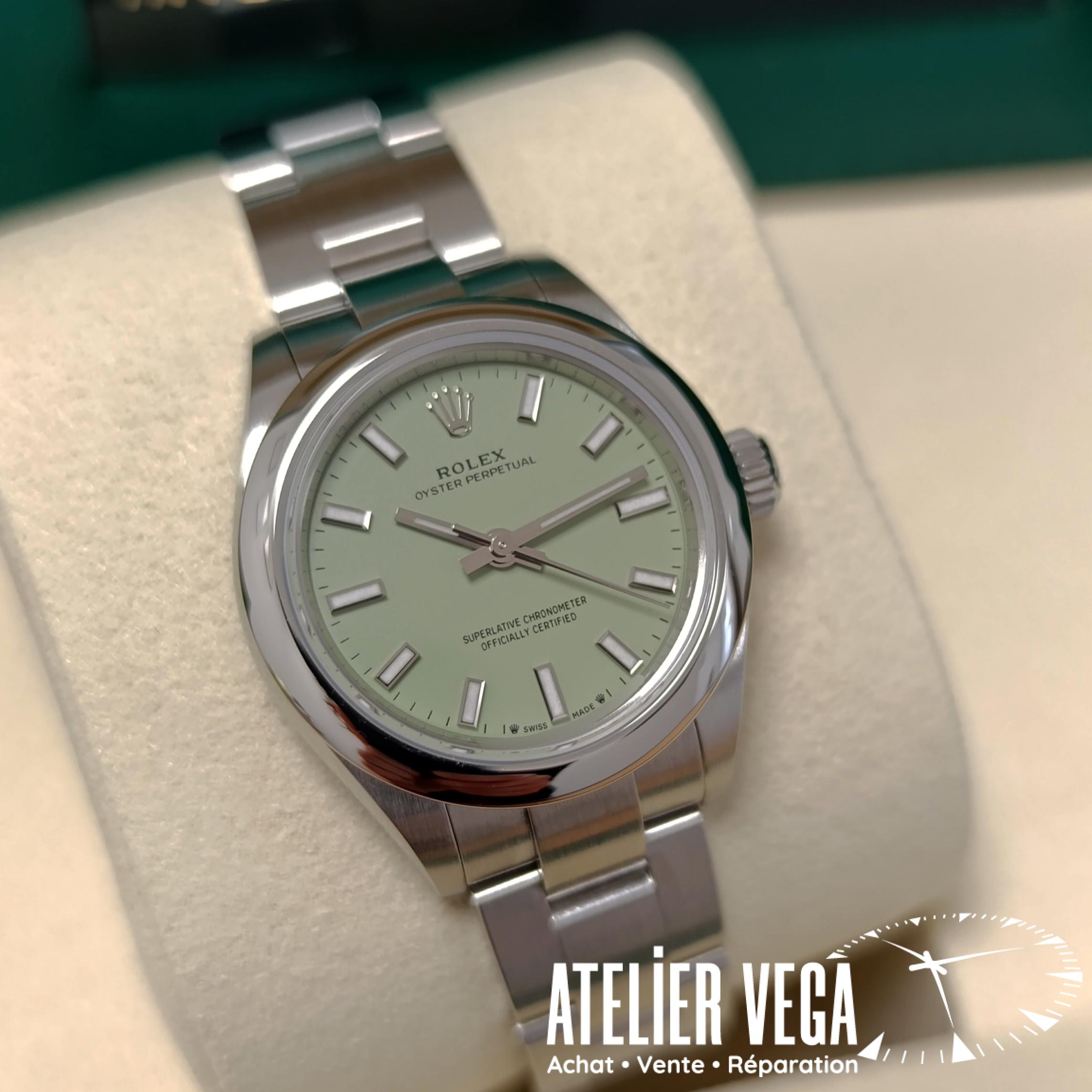 Rolex Oyster Perpetual 28mm Pistachio Ref 276200, jamais portée, Full set 11/2025