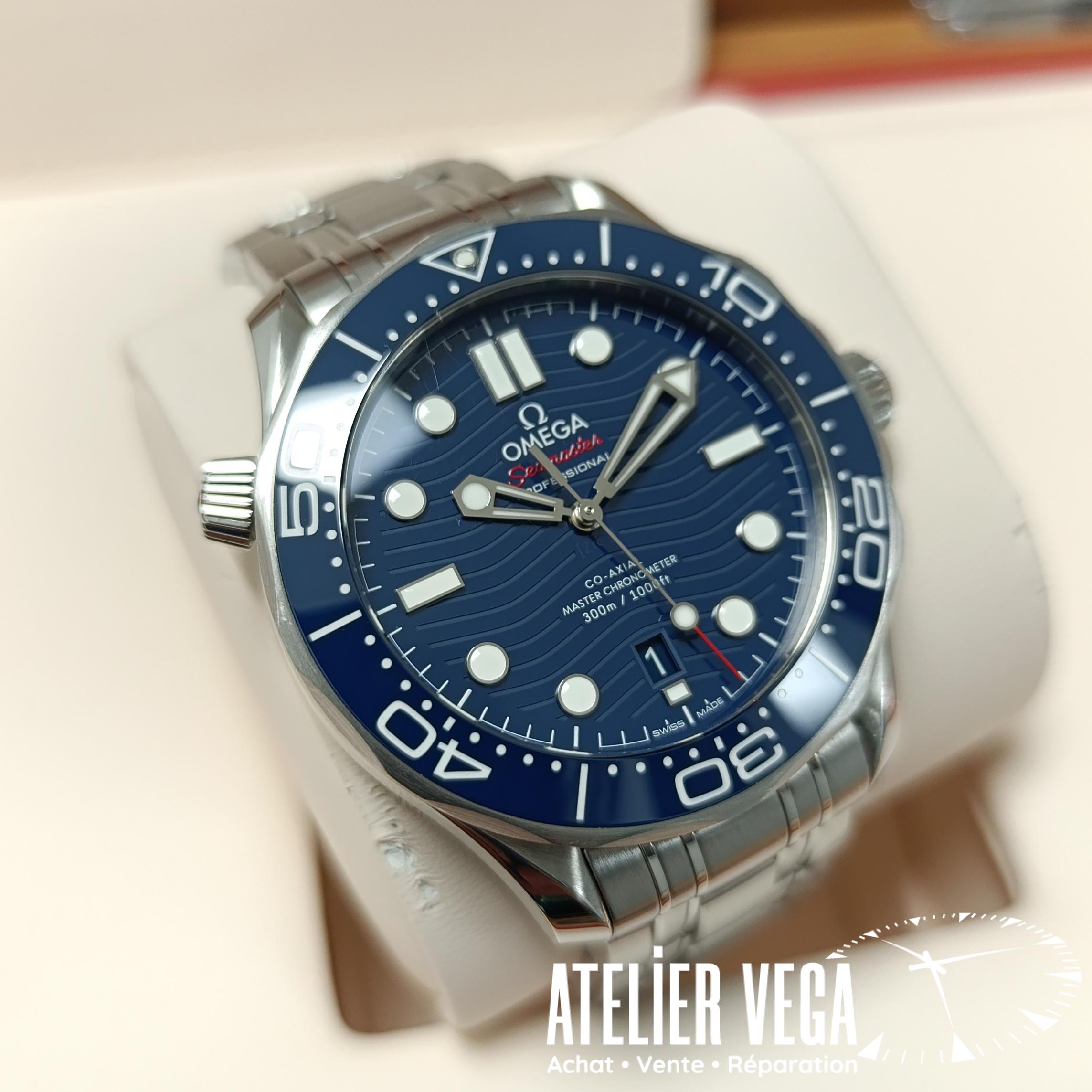 Omega Seamaster Diver Blue de 2022 En très bon état Full set