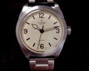 Tudor Ranger 39mm Beige Jamais portée et Full Set de 2026