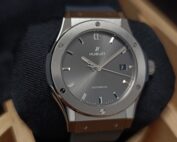 Hublot Classic Fusion Racing Grey Titanium 42mm de 2026, jamais portée