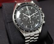 Omega Speedmaster Professional de 2023 en très bon état Full Set