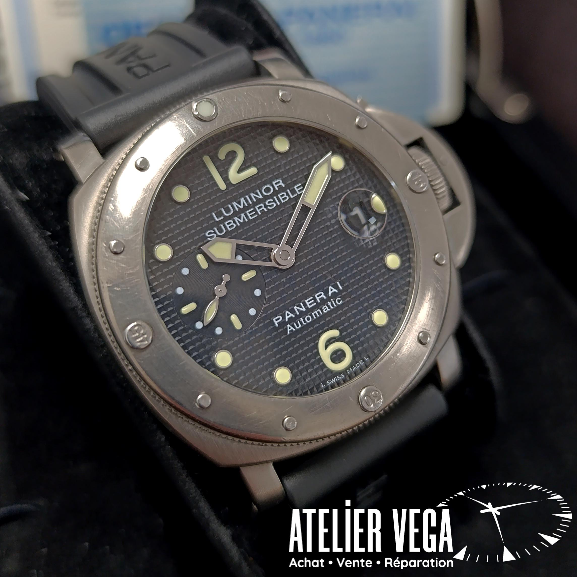 Panerai Luminor Submersible PAM00025 – Image 2