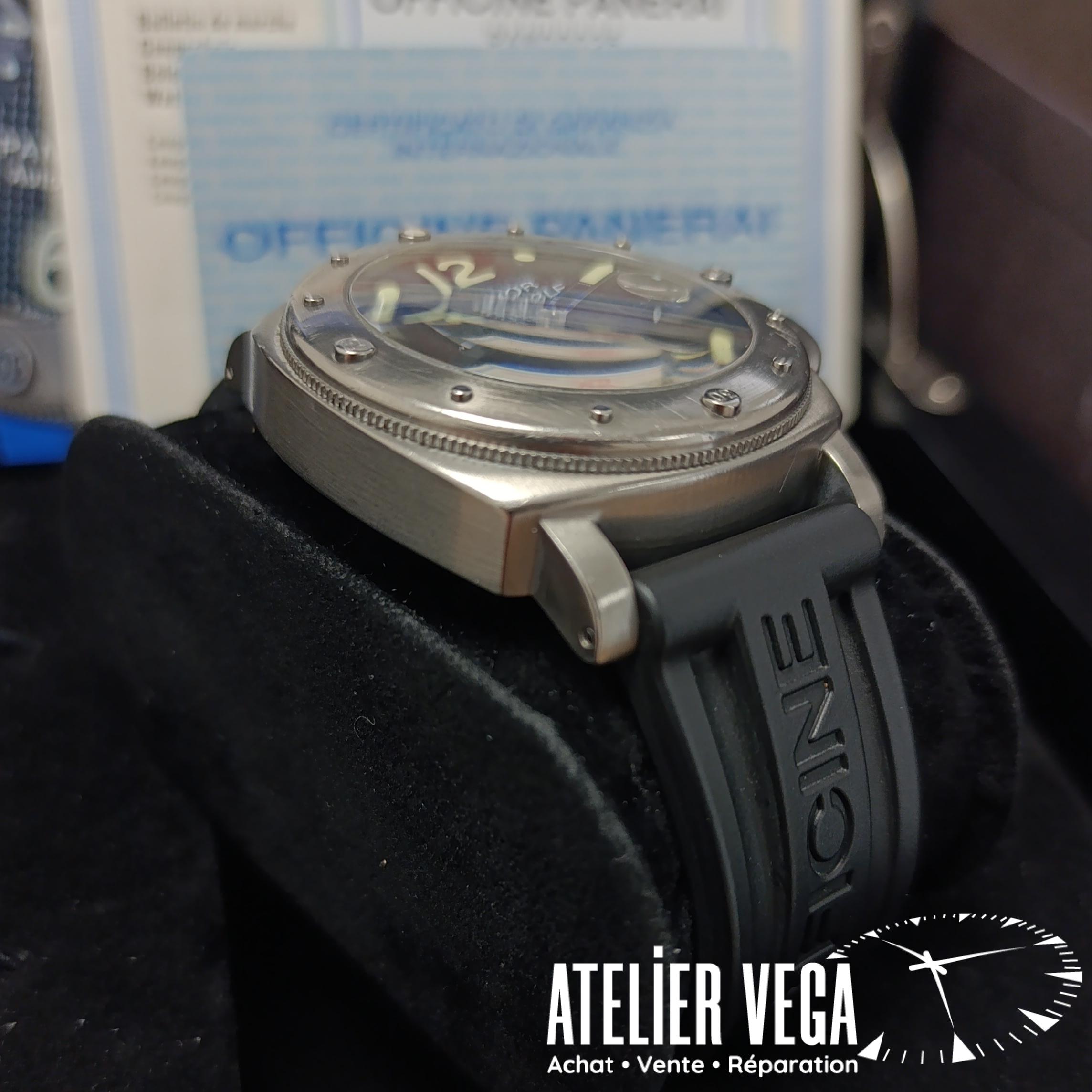 Panerai Luminor Submersible PAM00025 – Image 7