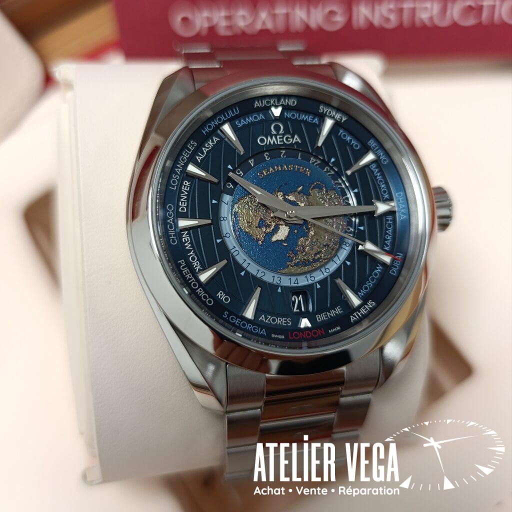 Omega Aqua Terra Worldtimer , boitier acier 43mm, bracelet acier, cadran bleu, de 2024, en très bon état