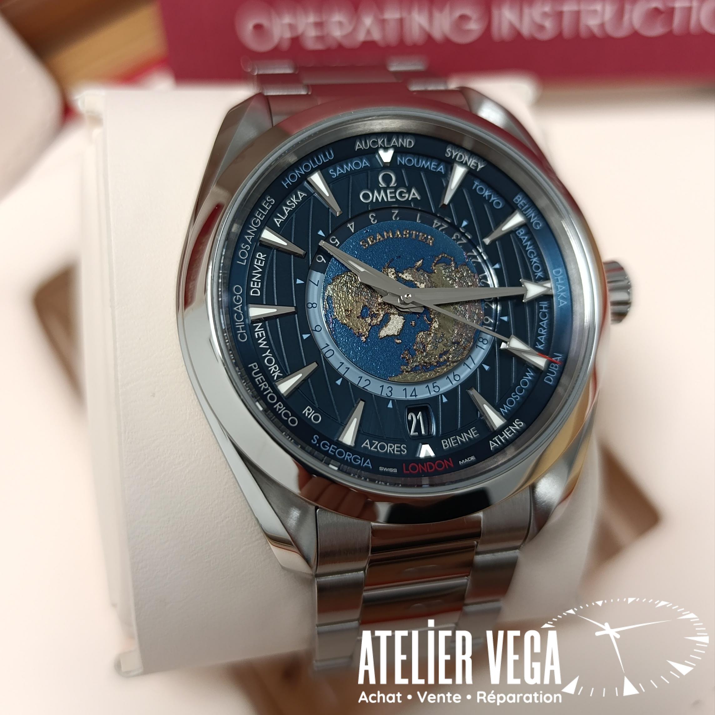 Omega Aqua Terra Worldtimer , boitier acier 43mm, bracelet acier, cadran bleu, de 2024, en très bon état